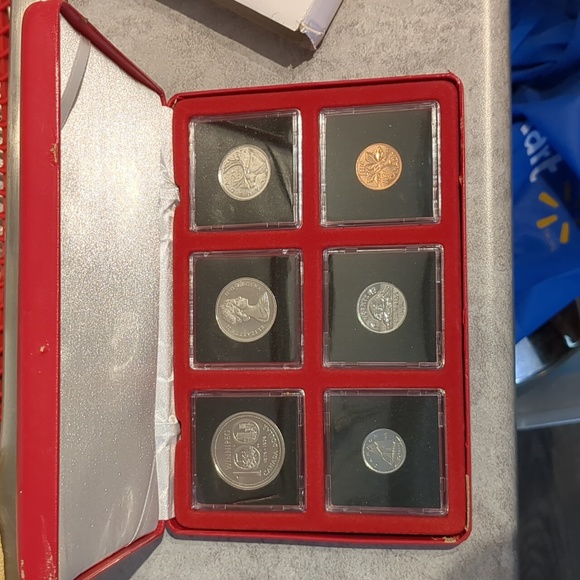 1874-1974 Winnipeg Coin Set - Picture 2 of 4
